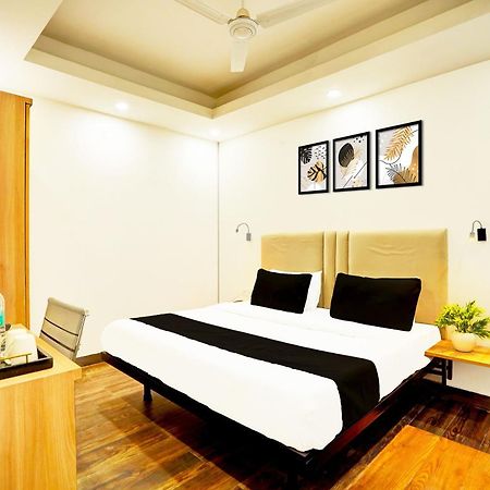 Hotel Super Townhouse Sector 104 Noida Zewnętrze zdjęcie