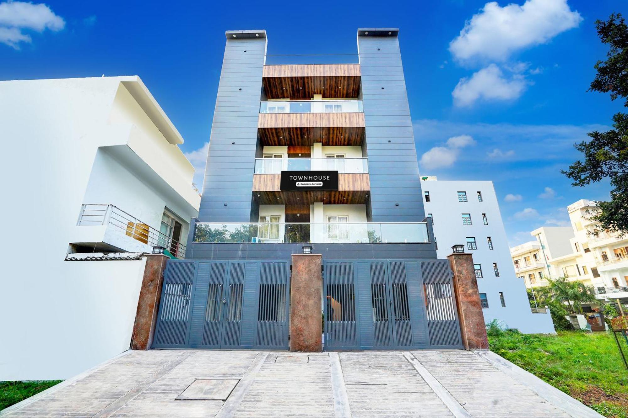Hotel Super Townhouse Sector 104 Noida Zewnętrze zdjęcie