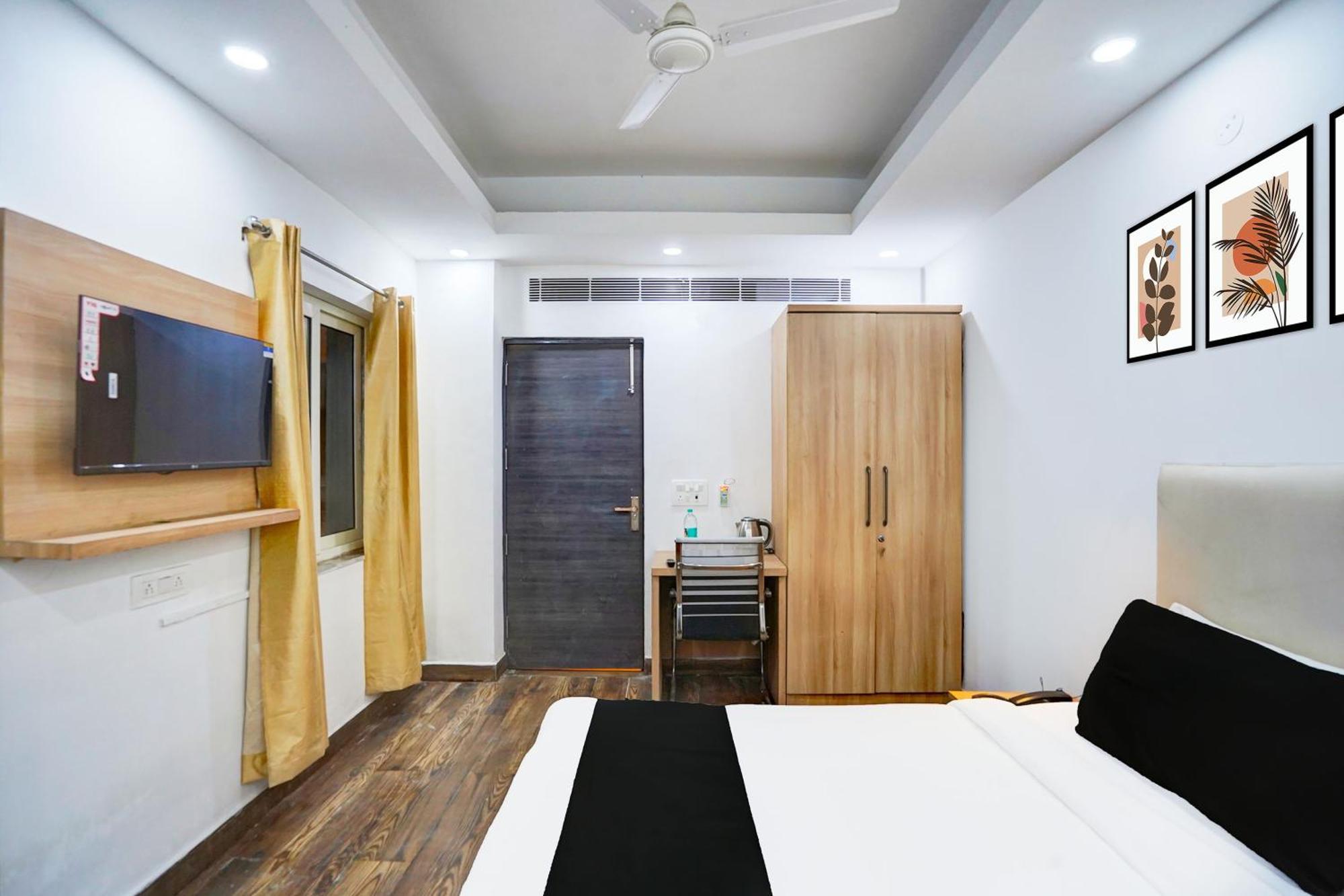 Hotel Super Townhouse Sector 104 Noida Zewnętrze zdjęcie
