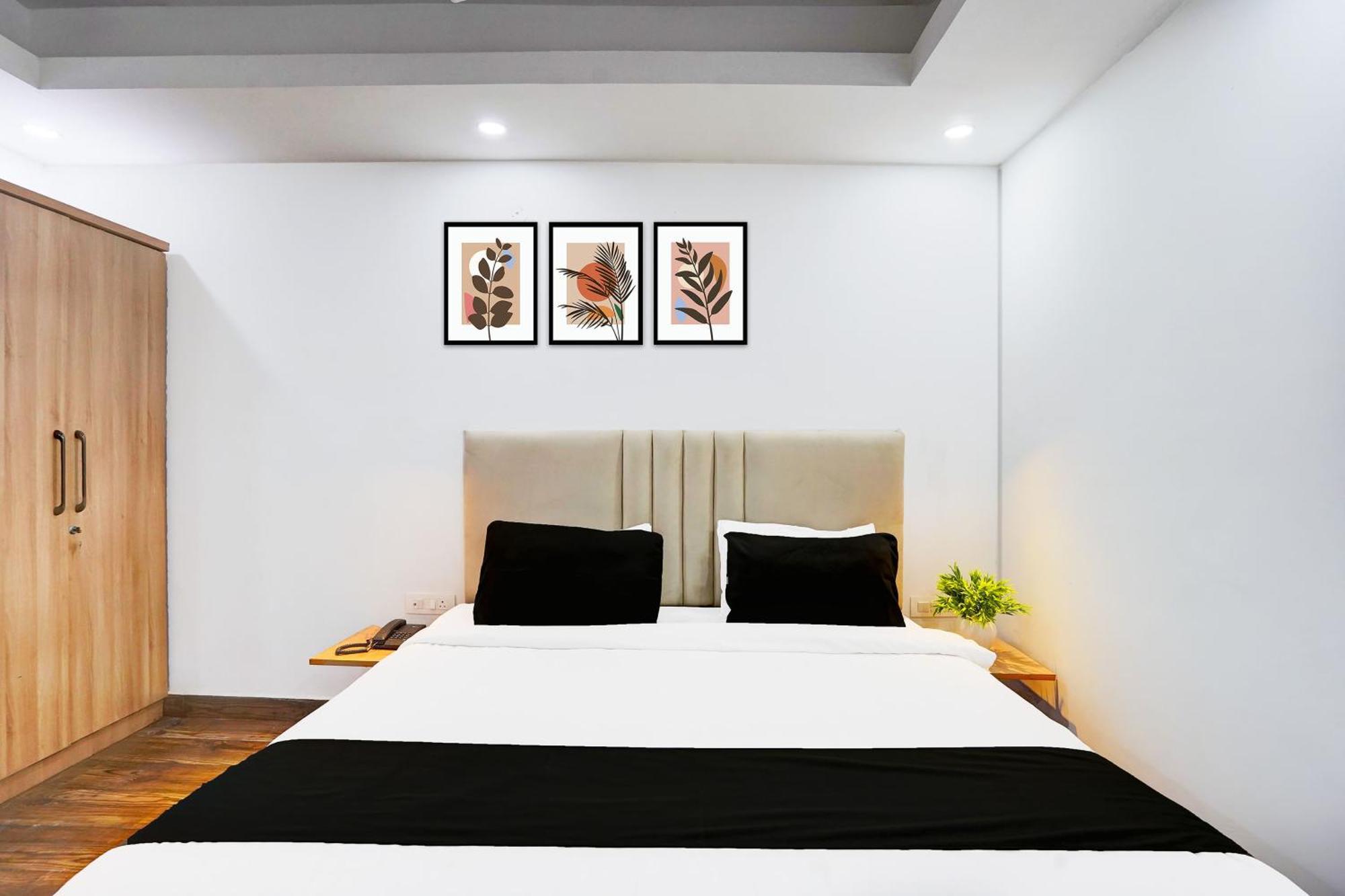 Hotel Super Townhouse Sector 104 Noida Zewnętrze zdjęcie