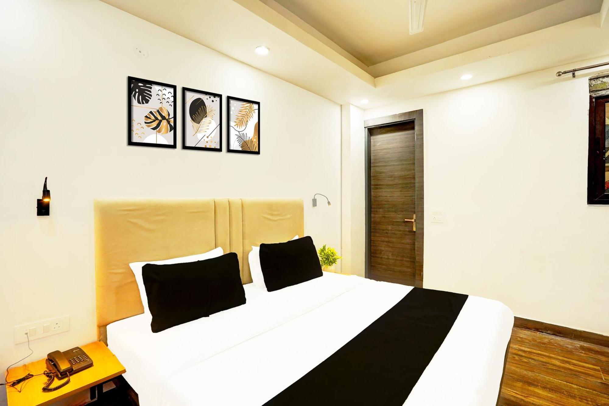 Hotel Super Townhouse Sector 104 Noida Zewnętrze zdjęcie
